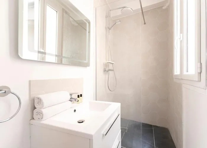 Appartement Guestready - Duplex Spacieux Et Lumineux *